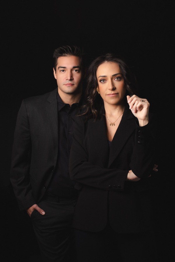 Casal de médicos clientes da Acutis Studio